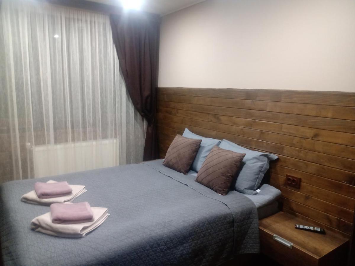 Кръчмъ При Байката Alpin Hotel Ribarița Exterior foto
