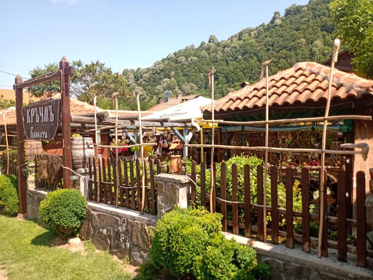 Кръчмъ При Байката Alpin Hotel Ribarița Exterior foto