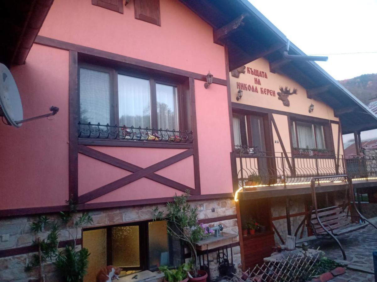 Кръчмъ При Байката Alpin Hotel Ribarița Exterior foto